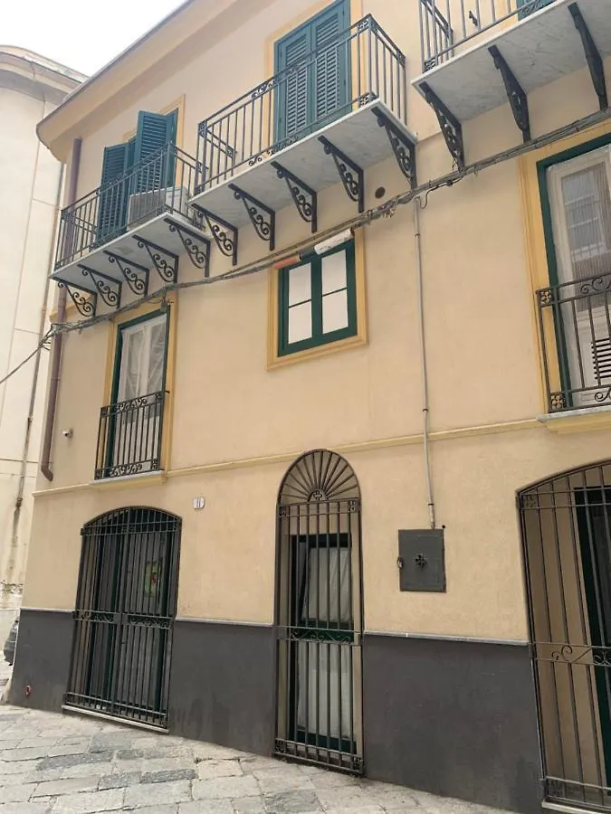 Cartari Apartment Palermo